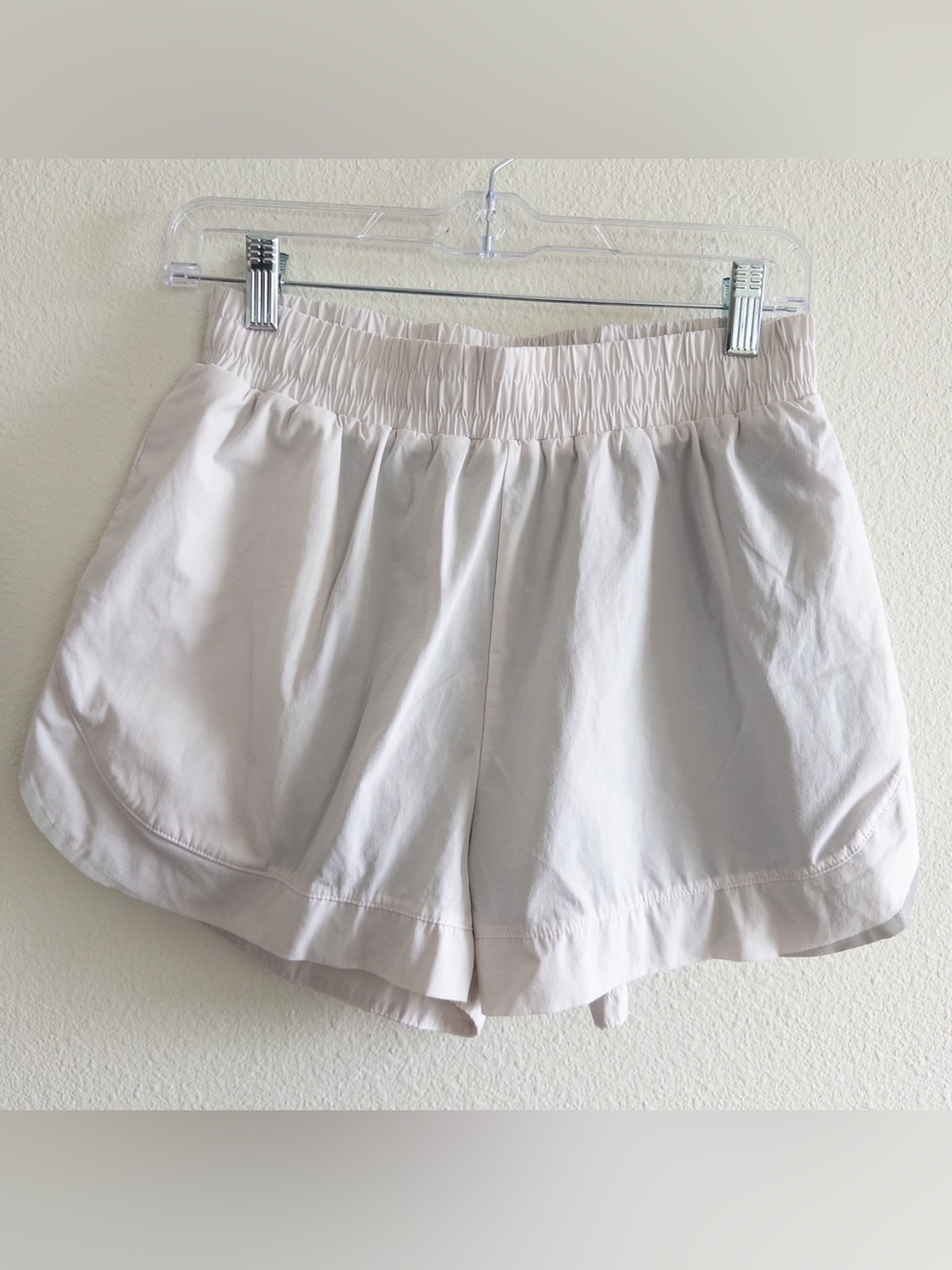 Alphalete White Athletic Shorts FLB100 size M